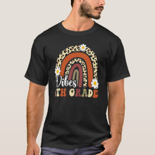 Zurück zur Schule 4. Klasse Vibes Lehrer Erster Ta T-Shirt
