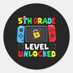 Zurück zur Schule 5. Klasse freigeschaltet Gamer K Runder Aufkleber