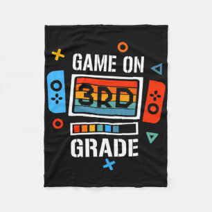Zurück zur Schule Game On 3. Klasse Lustiger Gamer Fleecedecke