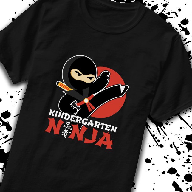 Zurück zur Schule - Kindergarten Ninja - Student T-Shirt (Von Creator hochgeladen)
