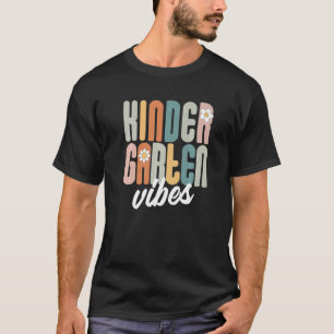 Zurück zur Schule Kindergarten Vibes Retro Student T-Shirt