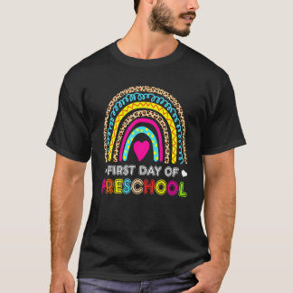 Zurück zur Schule Rainbow Happy ersten Tag von Pre T-Shirt