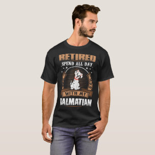 Zurückgezogen wenden Sie ganzen Tag mit T-Shirt