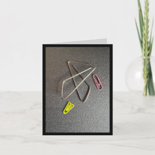 Zurzeit halten Sie es zusammen mit einer Büroklamm Karte