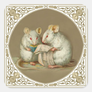 Zwei anthropomorphe weiße Mäuse lesen Quadratischer Aufkleber