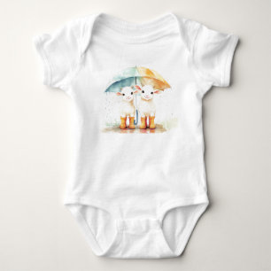 Zwei Babyziegen am Regentag Baby Strampler