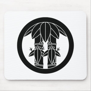 Zwei Bambusse mit Bambus-Blätter im Kreis Mousepad