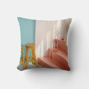 Zwei Bar aus gelbem Holz Kissen