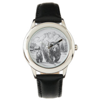 Zwei Bären, Mutter und Baby, wandern entlang einer Armbanduhr