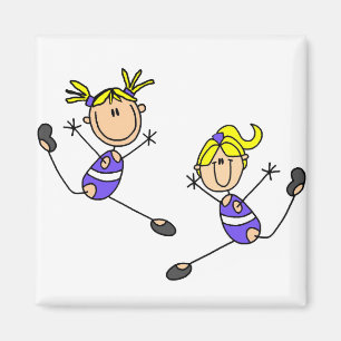 Zwei blonde Mädchen-Turn-T-Shirts und Geschenke Magnet