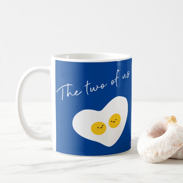 Zwei Eier in Liebe individuell anpassbare Kaffee-T Kaffeetasse (Mit Donut)