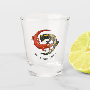 Zwei engagierte lächelnde Salamander Friends Carto Schnapsglas