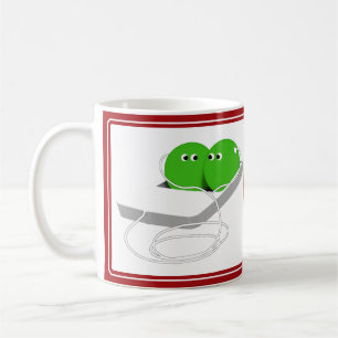 Zwei Erbsen in einem Pod Kaffeetasse