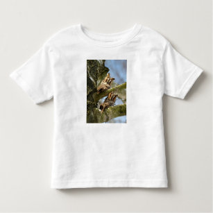 Zwei Eulen im Wald, Vögel, wild lebende Tiere Kleinkind T-shirt