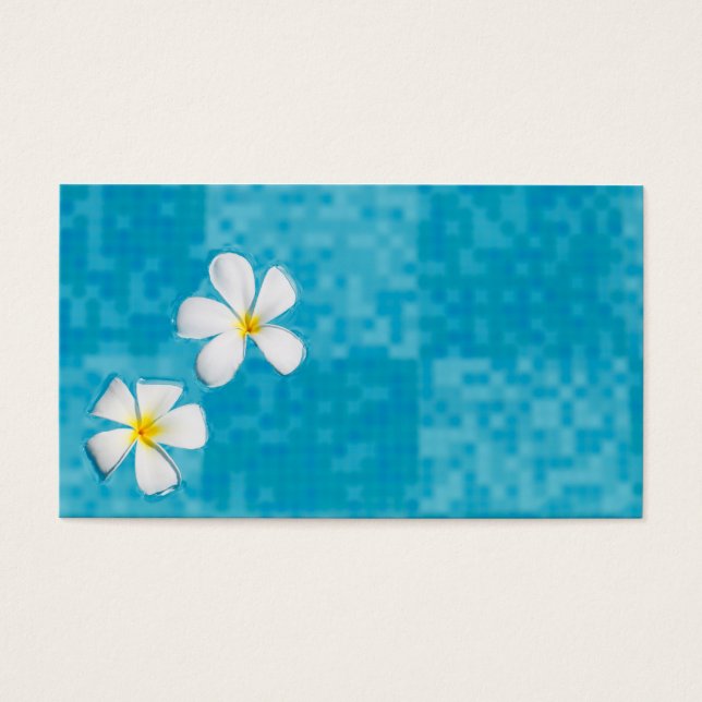 Zwei Frangipani-Blume in blauem Wasser (Vorderseite)