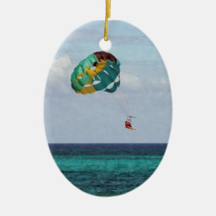 Zwei FrauenParasailing in den Bahamas Keramik Ornament