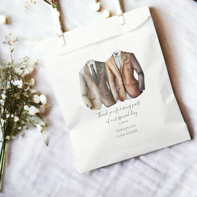 Zwei Gay Wedding in Anzügen Personalisiert Geschenktütchen (Two Grooms in Suits Personalized Gay Wedding Favor Bags from Ricaso)
