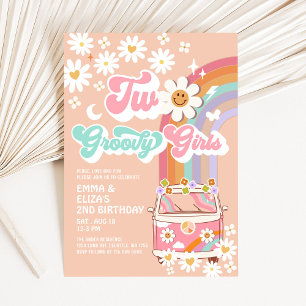 Zwei Groovy-Mädchen-Zwillinge-Daisy-Regenbogen-Van Einladung
