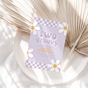 Zwei Groovy Retro Karo Lilac Daisy Einladung
