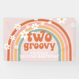 Zwei Groovy Retro Regenbogen Gänseblümchen Geburts Banner
