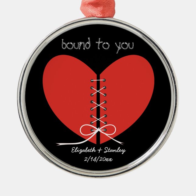 Zwei Hälften eines Herzens, verbunden mit einem Fa Ornament Aus Metall (Vorne)