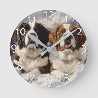 Zwei Heilige Bernards im Schnee Runde Wanduhr