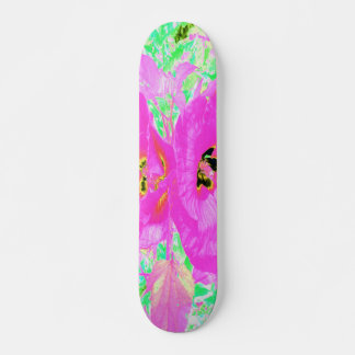 Zwei heiße Pink Pum Crazy Hibiskus in Lime Green Skateboard