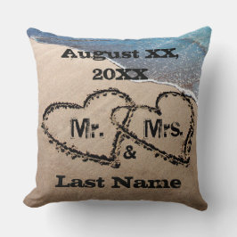 Zwei Herzen im Sand Mr. & Mrs. Wedding Pillow Kissen