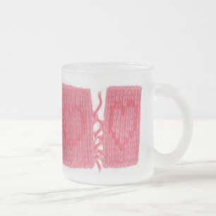 ZWEI HERZEN STRICK Mattierte Tasse aus Glas