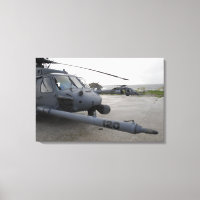 Zwei HH-60G Pave Hawks