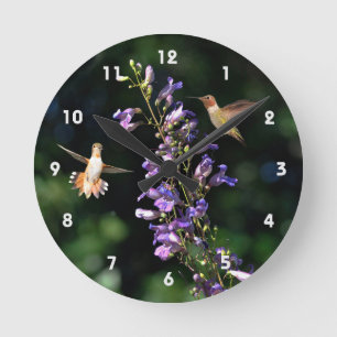 Zwei Hummingvögel fliegen mit Blume, Wall Clock Runde Wanduhr