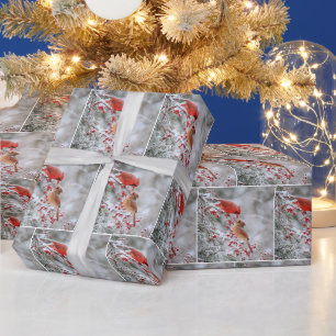 Zwei Kardinale und Beeren im Winter Geschenkpapier