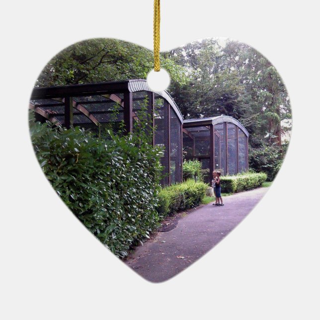 zwei Kinder im Park Keramik Ornament (Hinten)