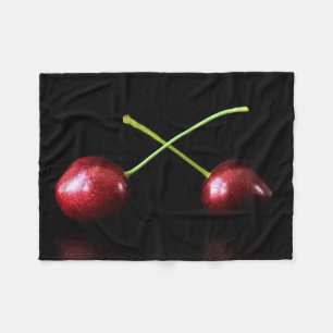 Zwei Kirschen Fleecedecke