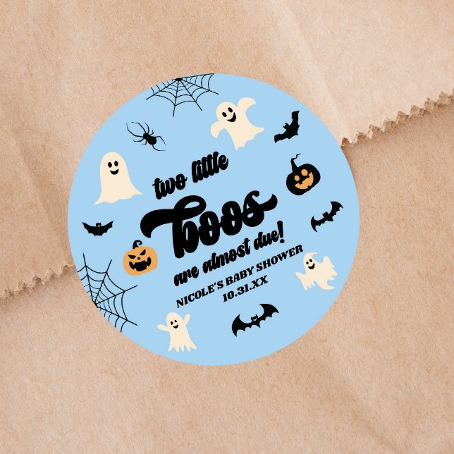 Zwei kleine Boos Twins Halloween Babydusche Runder Aufkleber (Von Creator hochgeladen)