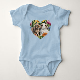 Zwei kleine Lop-Kaninchen Baby Strampler