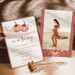 Zwei kleine Pumpkin sind auf dem Weg TWIN Baby Sho Einladung