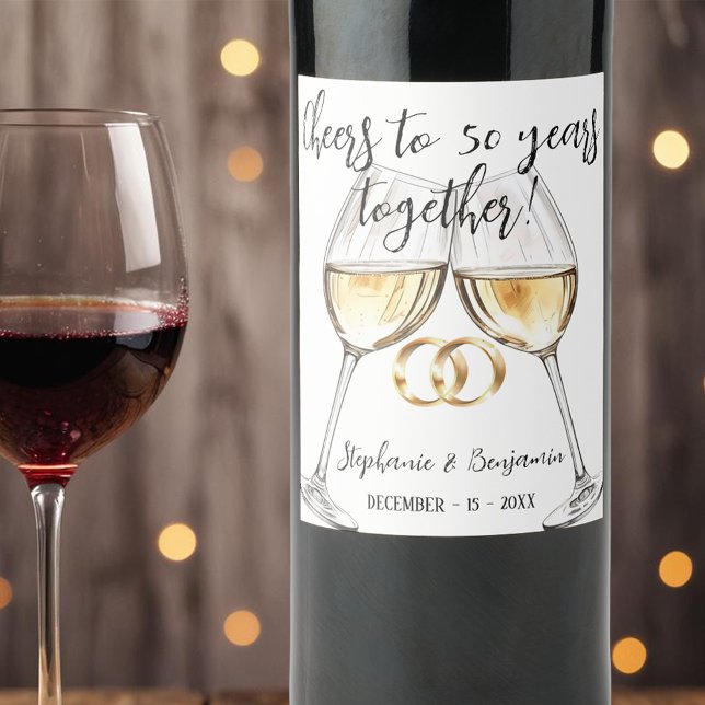 Zwei klinkende Brille 50. Hochzeitstag Weinetikett (Von Creator hochgeladen)