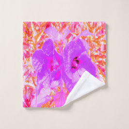 Zwei Lila und heiße Pink Pum Crazy Hibiskus in Rot Waschlappen
