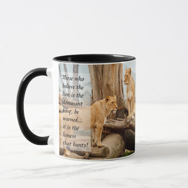 Zwei Lionesse Tasse (Links)