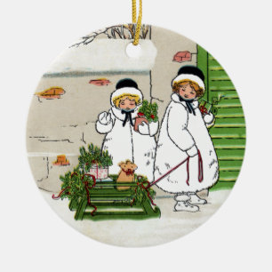Zwei Mädchen und Schwein in Sled Vintage Weihnach Keramikornament
