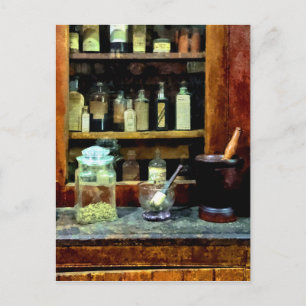 Zwei Mortar und Pestles und Glass Jar Postkarte