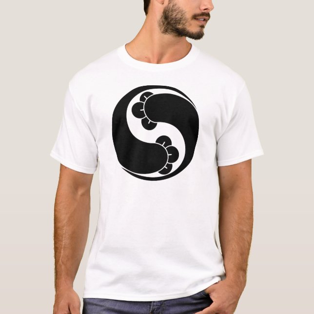 Zwei Nelken-Wirbel in veränderter Form T-Shirt (Vorderseite)
