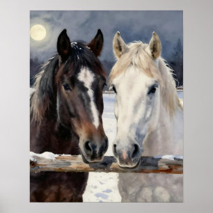 Zwei Pferde auf einem schneebedeckten Hof unter de Poster