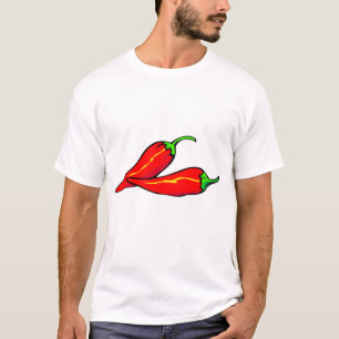 Zwei rote Chili-Paprikaschoten auf Seite T-Shirt