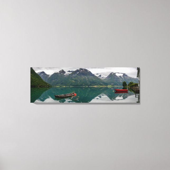 Zwei Ruderboote mit Reflektion in einer Leinwand (Vorderseite)