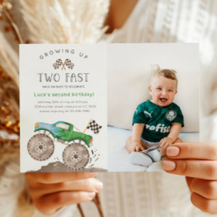 Zwei schnelle grüne Monster-Truck-Geburtstagsfoto Einladung