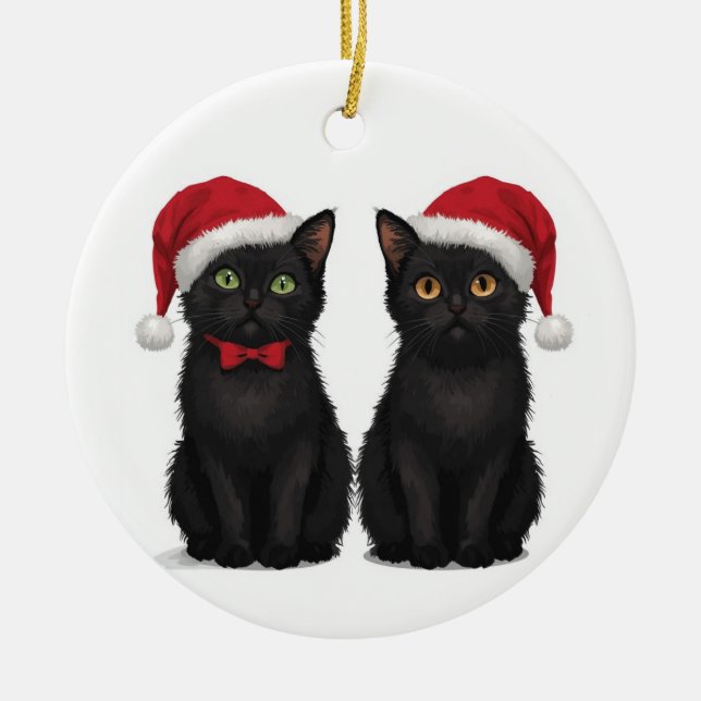 Zwei schwarze Kätzchen mit Weihnachtsmannmütze Wei Keramik Ornament (Vorne)