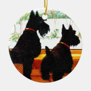 Zwei Scottie-Hunde warteten Weihnachtsmann Keramikornament