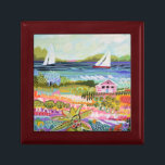 Zwei Segelboote und Hütte Erinnerungskiste<br><div class="desc">Zwei Segelboote und Hütte I von Karen Fields. Helle,  lustige Szene mit Blume,  Bäumen,  einer Hütte und Segelbooten auf dem Wasser.</div>
